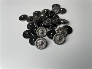 Metalknap - mørk sølvgrå med detaljeret blomstermotiv, 15 mm